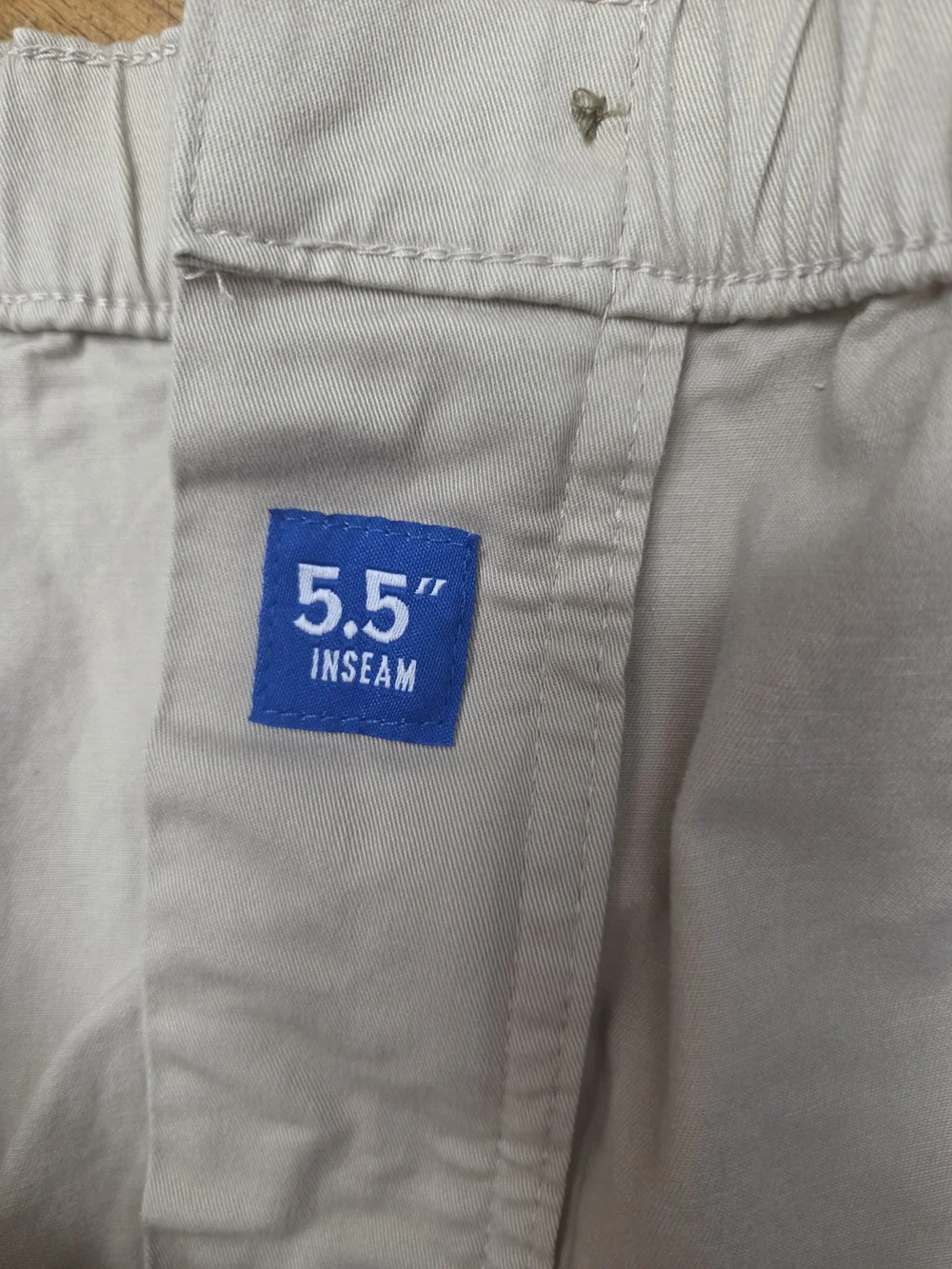 Chubbies Men's Khaki Original Shorts 2XL Elastic Waist 5.5in Inseam Pockets